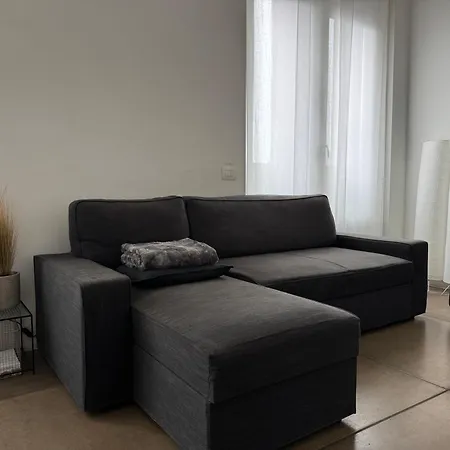 Urban Retreat Minutes Away From Duomo Cathedral 아파트