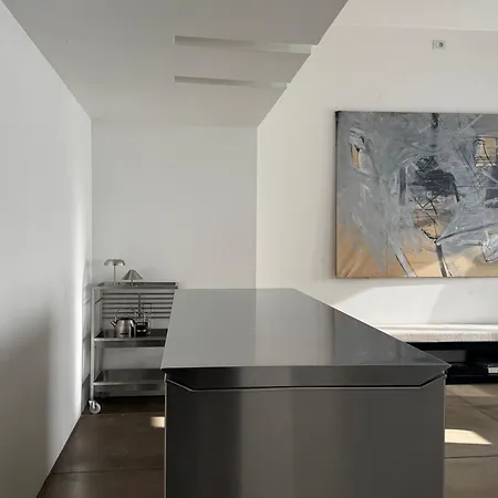Urban Retreat Minutes Away From Duomo Cathedral 아파트
